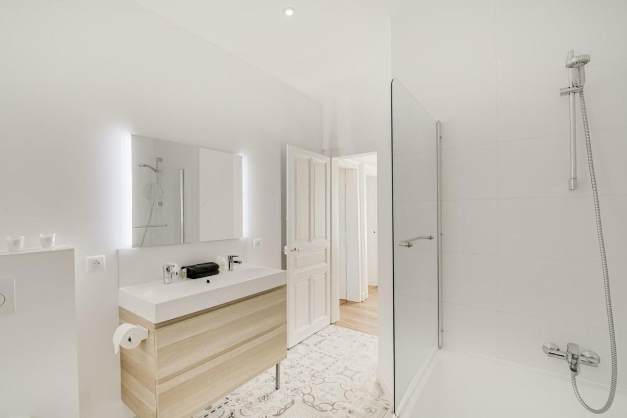 Maison Qui s'y frotte s'y pique Robert-Espagne Extérieur photo