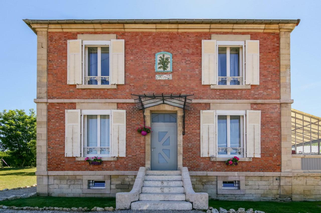 Maison Qui s'y frotte s'y pique Robert-Espagne Extérieur photo