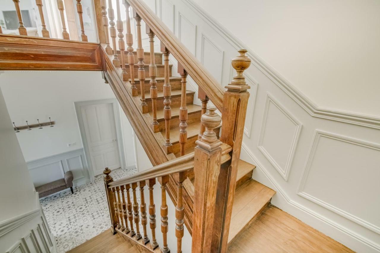 Maison Qui s'y frotte s'y pique Robert-Espagne Extérieur photo