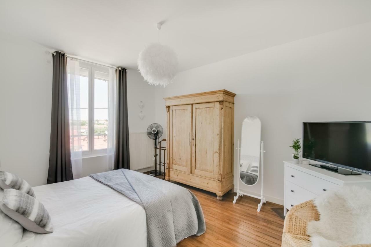 Maison Qui s'y frotte s'y pique Robert-Espagne Extérieur photo
